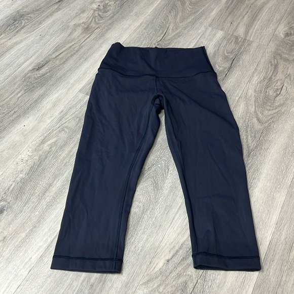 lululemon athletica Pants - Lululemon navy  blue Capri leggings, size 4